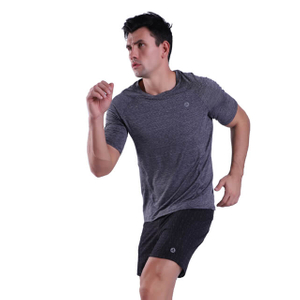 T-shirt da uomo a maniche corte ad asciugatura rapida T-shirt da allenamento traspirante con collo ad anello